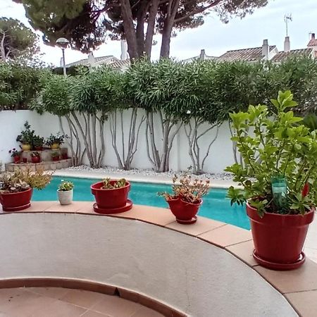L' Escala El Mon Bed & Breakfast エクステリア 写真